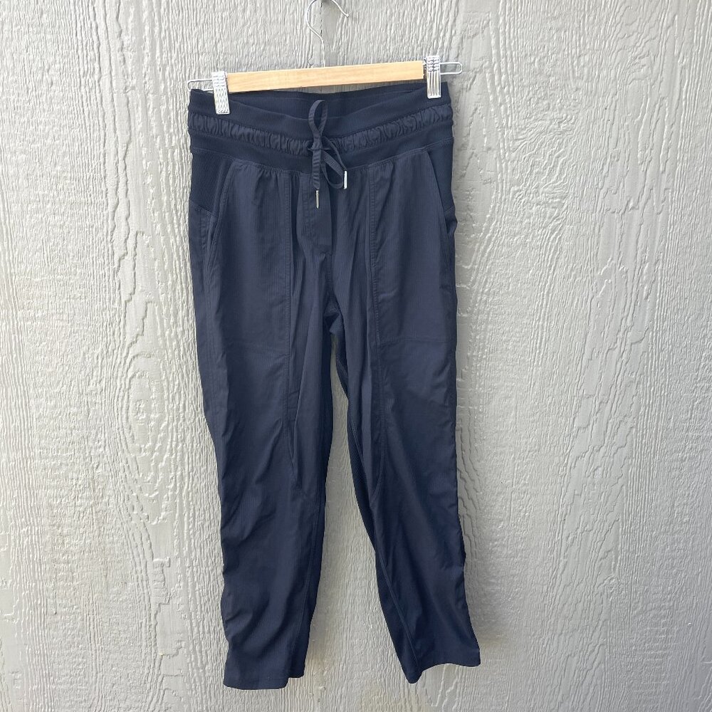 lululemon athletica Navy Ankle-Length Jogger Pants